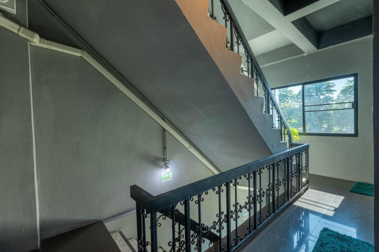 Хостел La Belle Nuit House Чіангмай Екстер'єр фото